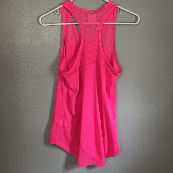 Nike Dri-Fit hot pink tank - Picture 3 of 4